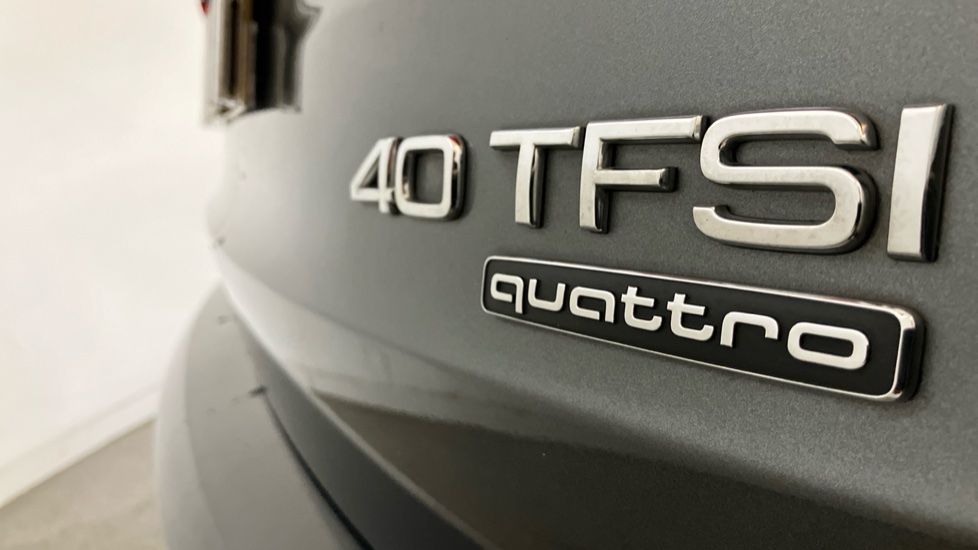 Audi Q3 40 TFSI Quattro S Line 5dr S Tronic Petrol Estate - Image 29