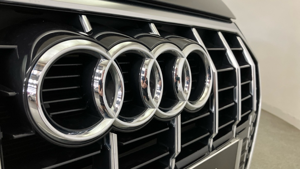 Audi Q3 40 TFSI Quattro S Line 5dr S Tronic Petrol Estate - Image 36