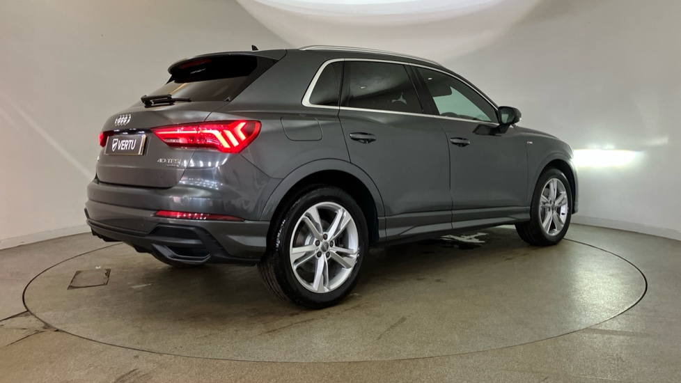 Audi Q3 40 TFSI Quattro S Line 5dr S Tronic Petrol Estate - Image 38