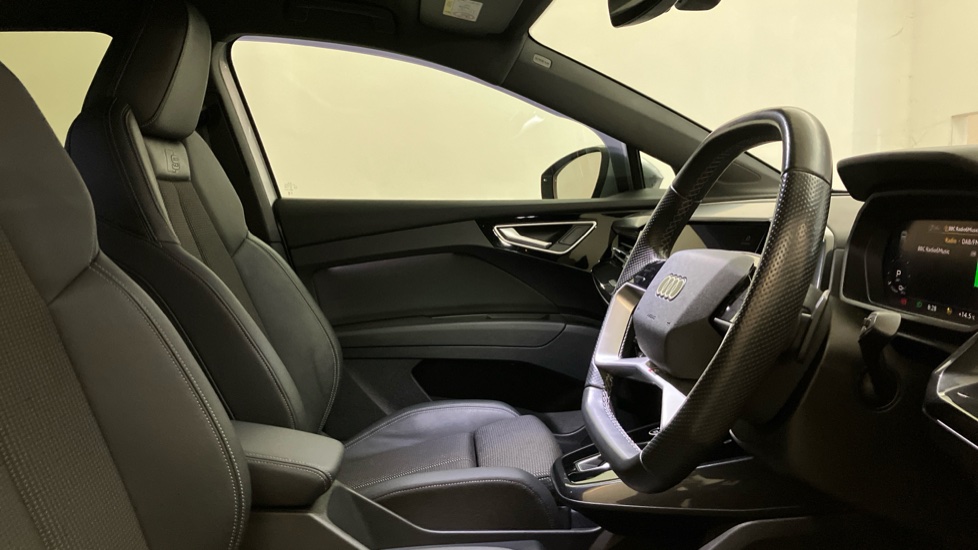 Audi Q4 e-tron 150kW 40 82kWh S Line 5dr Auto Electric Estate - Image 15