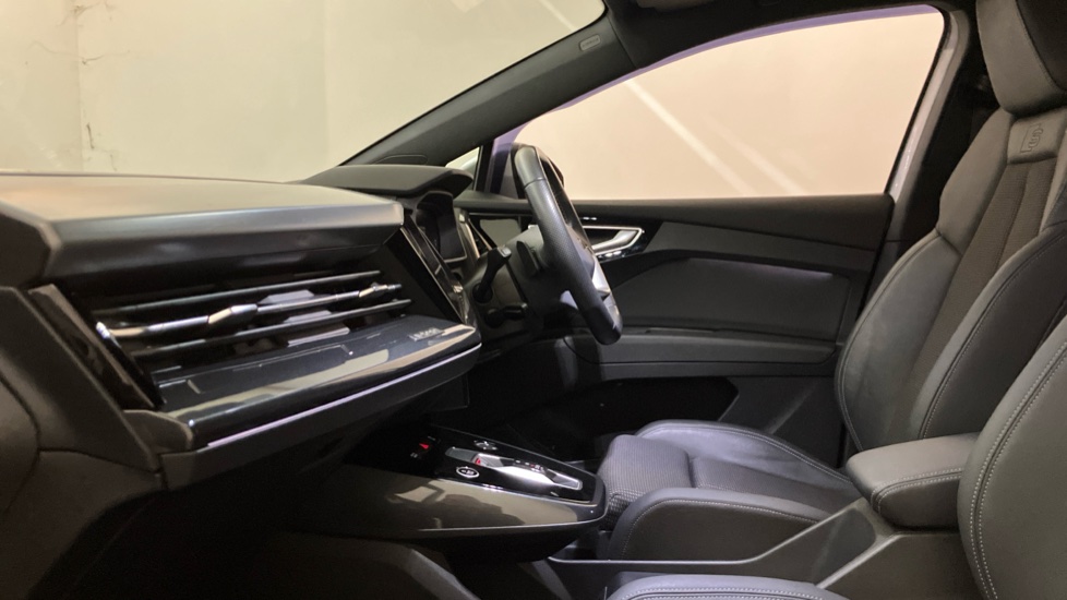 Audi Q4 e-tron 150kW 40 82kWh S Line 5dr Auto Electric Estate - Image 22