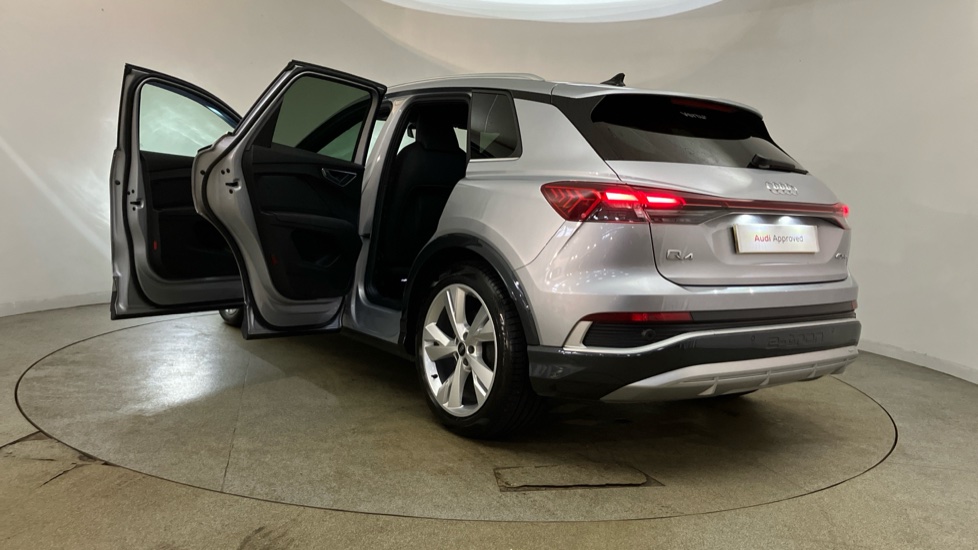 Audi Q4 e-tron 150kW 40 82kWh S Line 5dr Auto Electric Estate - Image 44