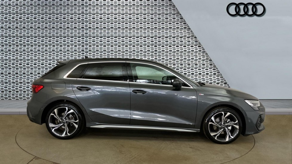Audi A3 35 TFSI S Line 5dr S Tronic Petrol Hatchback - Image 4