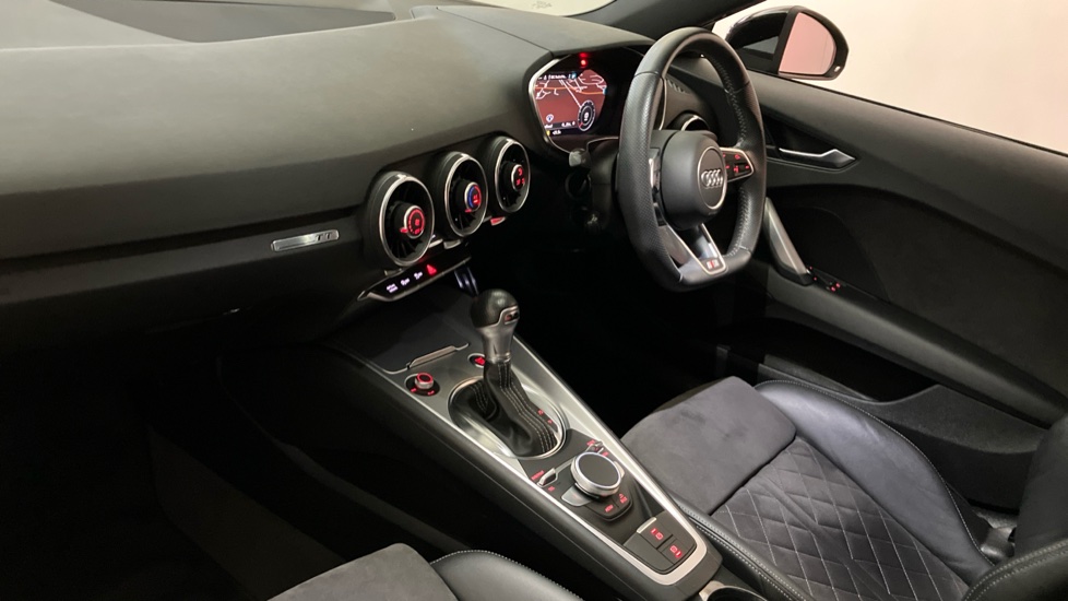 Audi TT 40 TFSI Black Edition 2dr S Tronic [Tech Pack] Petrol Coupe - Image 2