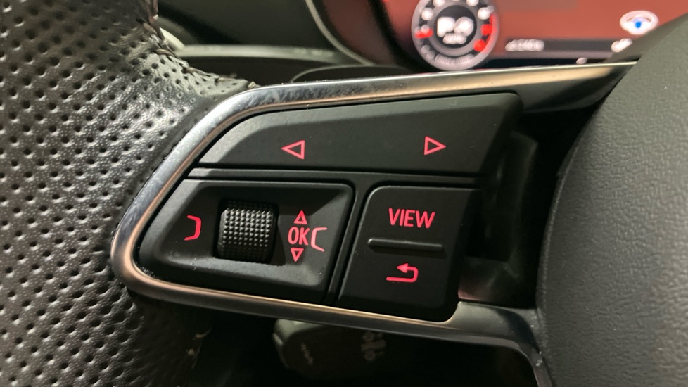 Audi TT 40 TFSI Black Edition 2dr S Tronic [Tech Pack] Petrol Coupe - Image 17