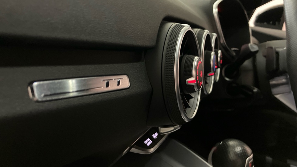 Audi TT 40 TFSI Black Edition 2dr S Tronic [Tech Pack] Petrol Coupe - Image 23