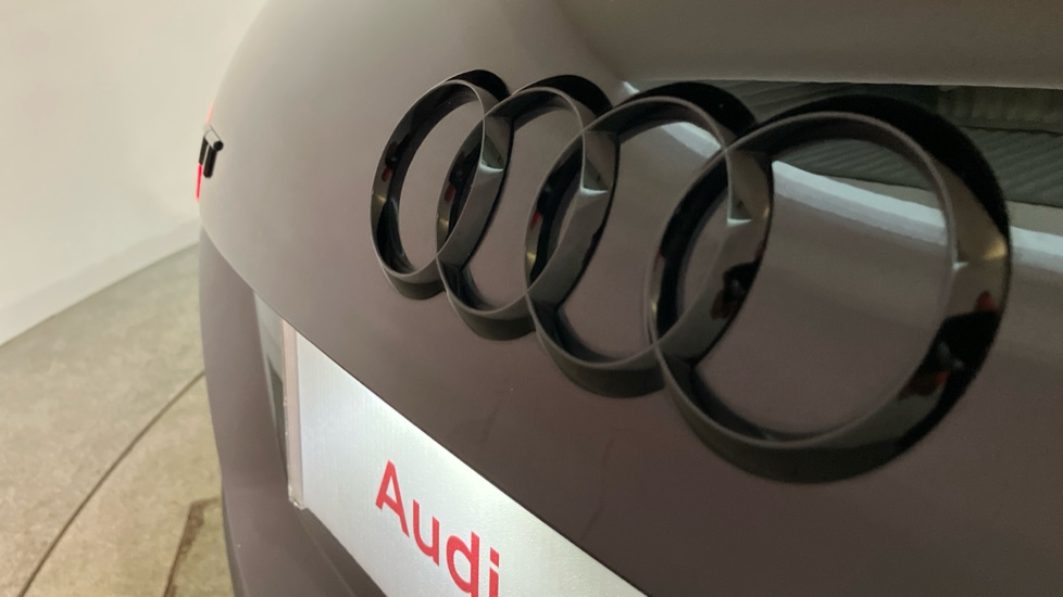 Audi TT 40 TFSI Black Edition 2dr S Tronic [Tech Pack] Petrol Coupe - Image 27