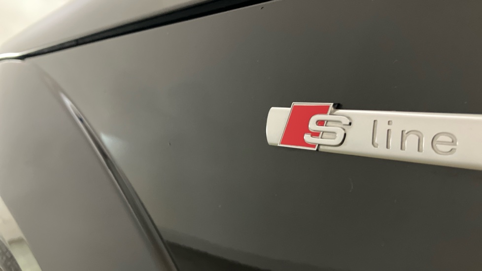 Audi TT 40 TFSI Black Edition 2dr S Tronic [Tech Pack] Petrol Coupe - Image 35
