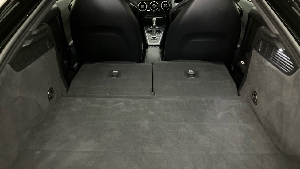 Audi TT 40 TFSI Black Edition 2dr S Tronic [Tech Pack] Petrol Coupe - Image 38
