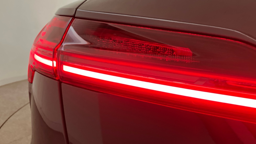 Audi Q8 250kW 50 Quattro 95kWh Sport 5dr Auto Electric Estate - Image 37