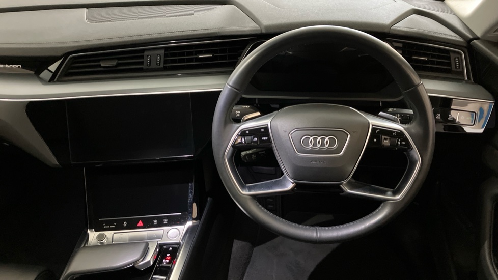 Audi e-tron 300kW 55 Quattro 95kWh Launch Edition 5dr Auto Electric Estate - Image 9