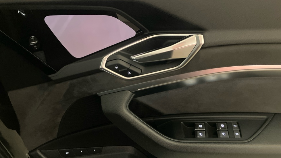 Audi e-tron 300kW 55 Quattro 95kWh Launch Edition 5dr Auto Electric Estate - Image 19