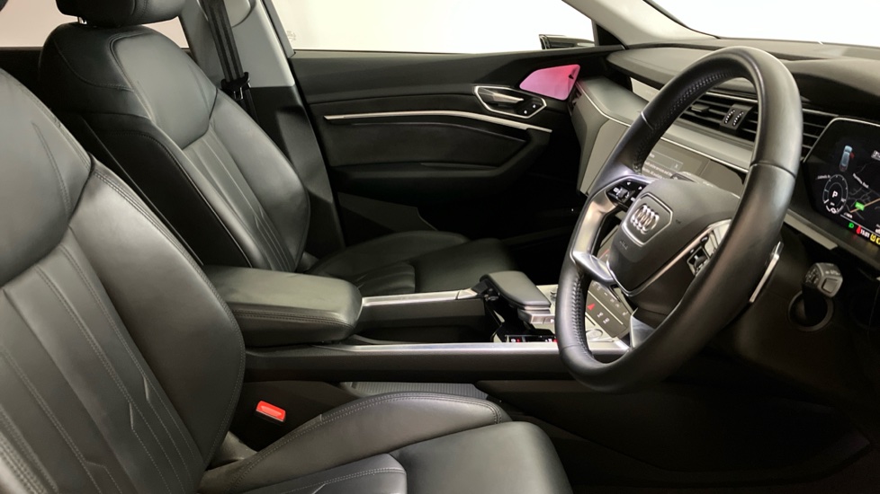 Audi e-tron 300kW 55 Quattro 95kWh Launch Edition 5dr Auto Electric Estate - Image 35