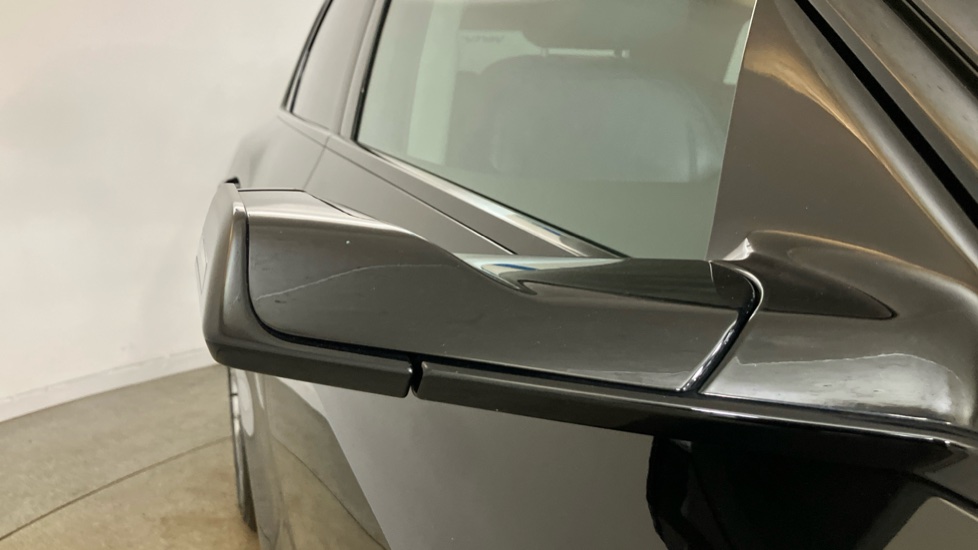 Audi e-tron 300kW 55 Quattro 95kWh Launch Edition 5dr Auto Electric Estate - Image 39