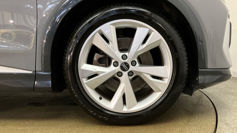 Audi Q4 e-tron 150kW 40 82kWh S Line 5dr Auto Electric Estate - Image 5