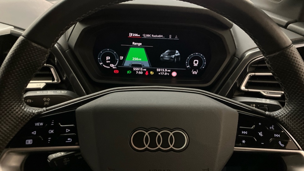 Audi Q4 e-tron 150kW 40 82kWh S Line 5dr Auto Electric Estate - Image 10