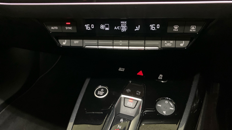 Audi Q4 e-tron 150kW 40 82kWh S Line 5dr Auto Electric Estate - Image 13