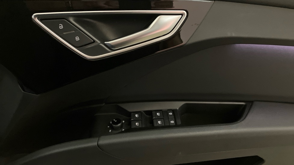 Audi Q4 e-tron 150kW 40 82kWh S Line 5dr Auto Electric Estate - Image 19