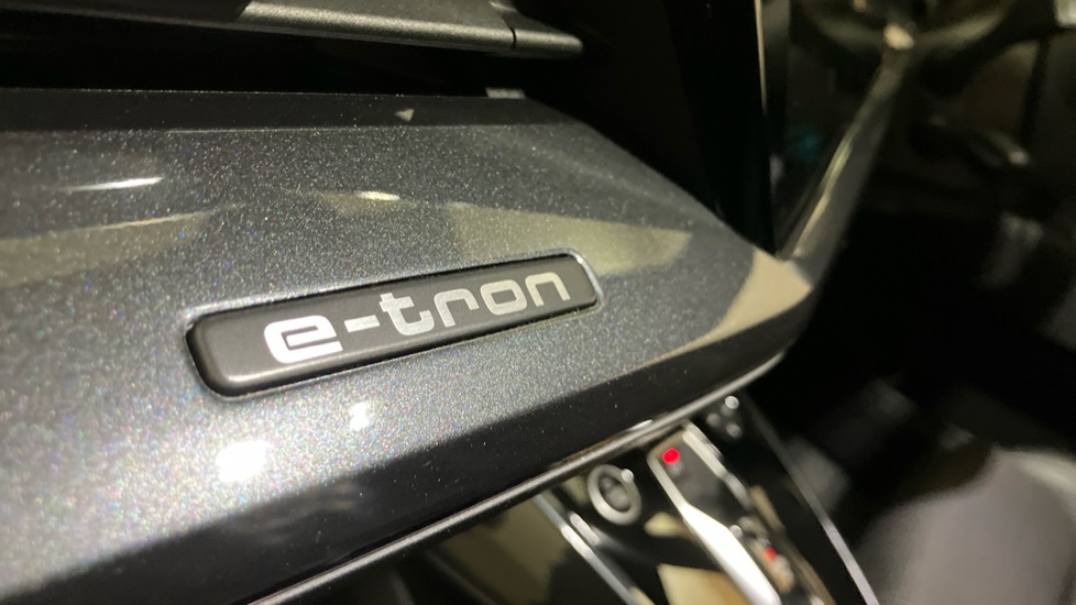 Audi Q4 e-tron 150kW 40 82kWh S Line 5dr Auto Electric Estate - Image 23