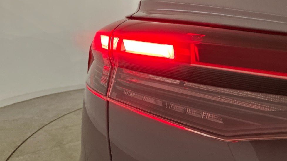 Audi Q4 e-tron 150kW 40 82kWh S Line 5dr Auto Electric Estate - Image 38