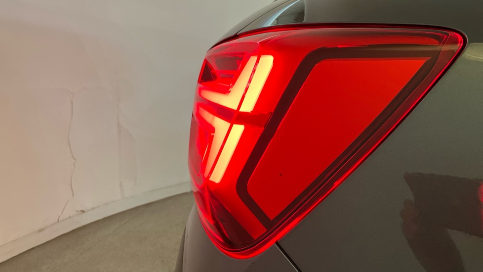 Audi Q2 35 TFSI S Line 5dr Petrol Estate - Image 24