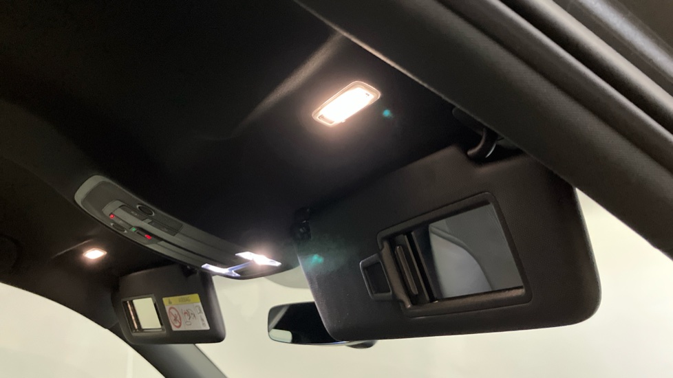 Audi Q2 35 TFSI S Line 5dr Petrol Estate - Image 33