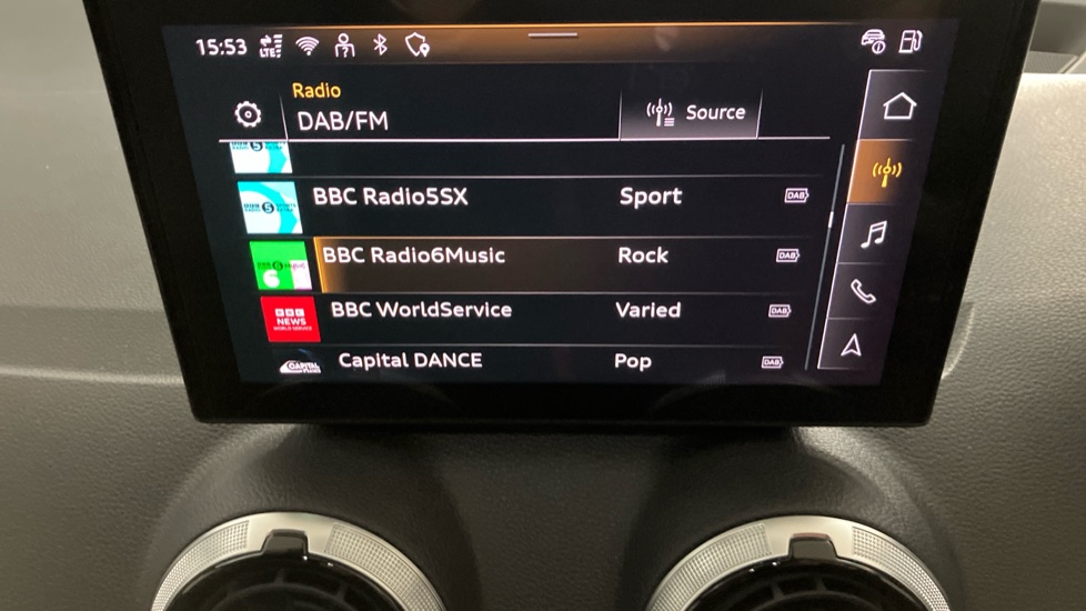 Audi Q2 35 TFSI S Line 5dr S Tronic Petrol Estate - Image 32