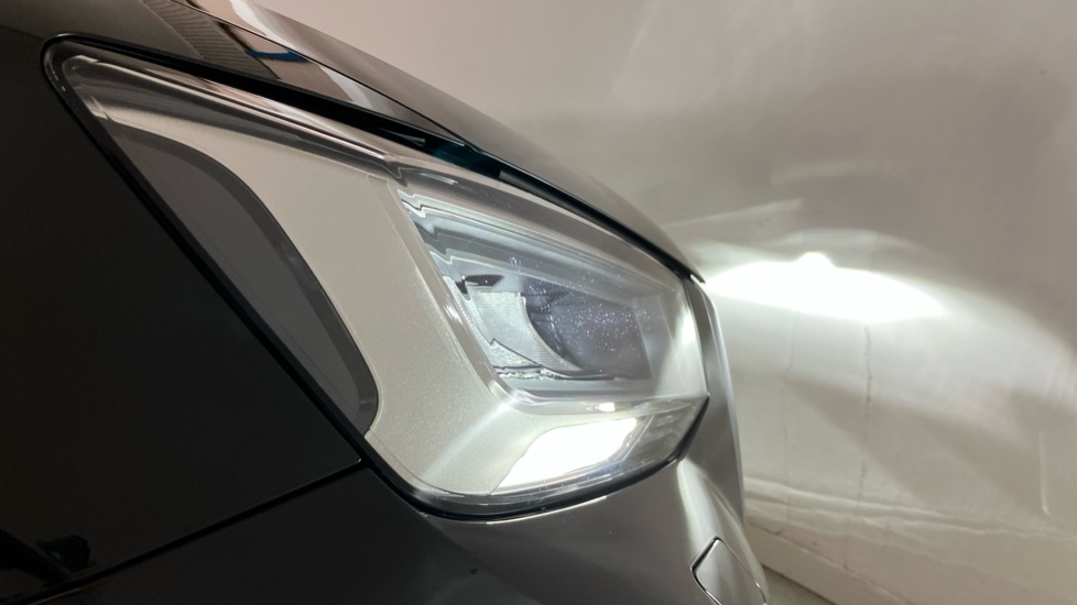 Audi Q2 35 TFSI S Line 5dr S Tronic Petrol Estate - Image 44