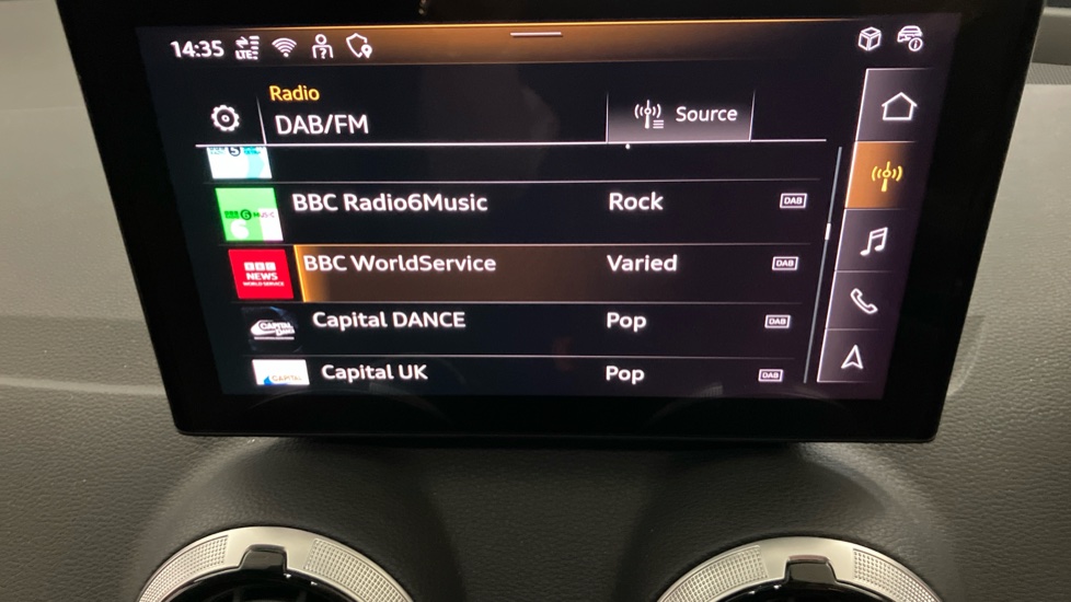 Audi Q2 30 TFSI 116 S Line 5dr [Tech] Petrol Estate - Image 30