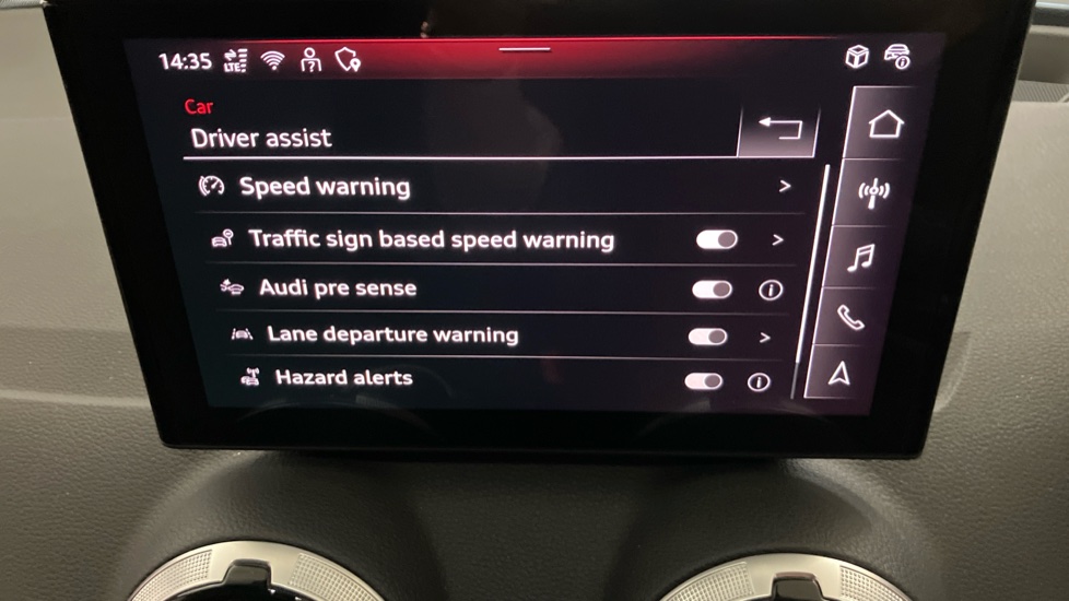 Audi Q2 30 TFSI 116 S Line 5dr [Tech] Petrol Estate - Image 33