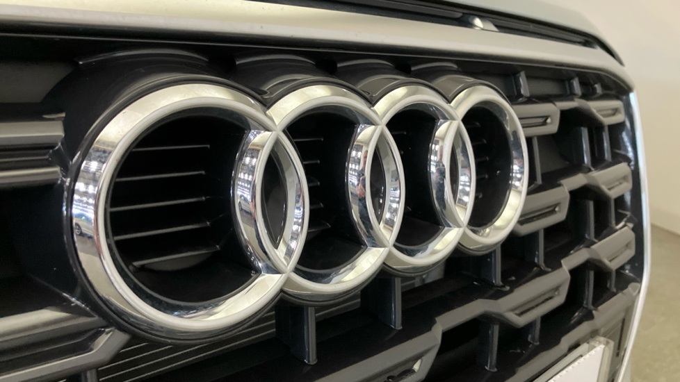 Audi Q2 30 TFSI 116 S Line 5dr [Tech] Petrol Estate - Image 39