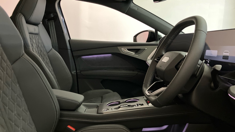 Audi Q4 e-tron 150kW 63kWh Vorsprung 5dr Auto Electric Estate - Image 15