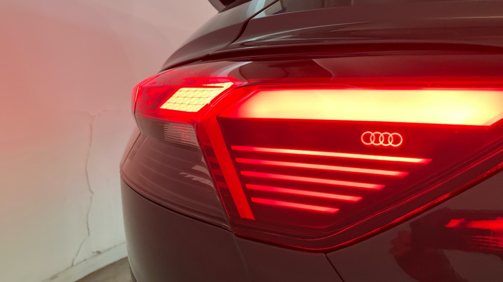 Audi Q4 e-tron 150kW 63kWh Vorsprung 5dr Auto Electric Estate - Image 30