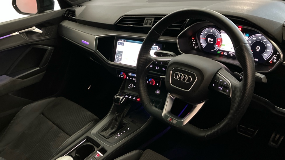 Audi Q3 35 TDI Vorsprung 5dr S Tronic Diesel Estate - Image 6