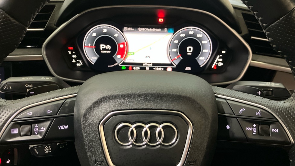 Audi Q3 35 TDI Vorsprung 5dr S Tronic Diesel Estate - Image 10