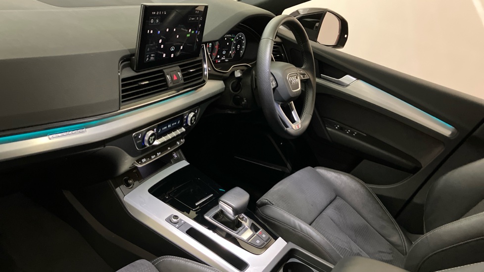 Audi Q5 40 TDI Quattro S Line 5dr S Tronic [C+S] Diesel Estate - Image 2