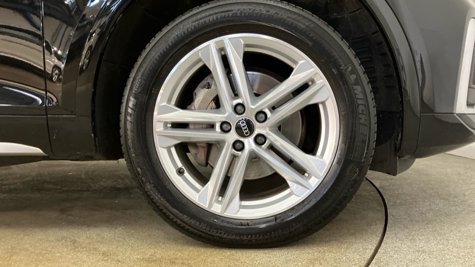 Audi Q5 40 TDI Quattro S Line 5dr S Tronic [C+S] Diesel Estate - Image 5