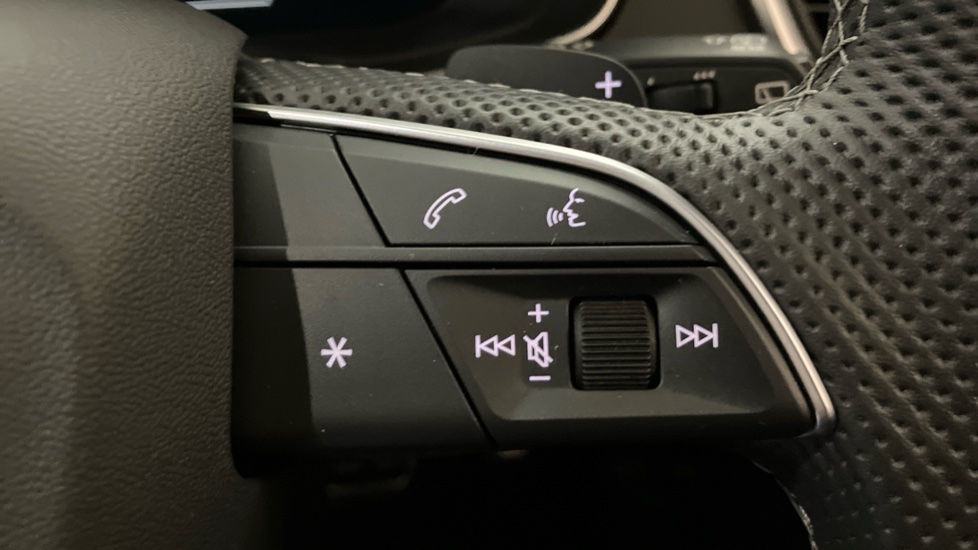 Audi Q5 40 TDI Quattro S Line 5dr S Tronic [C+S] Diesel Estate - Image 18
