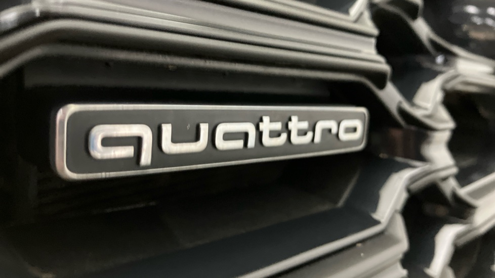 Audi Q5 40 TDI Quattro S Line 5dr S Tronic [C+S] Diesel Estate - Image 38