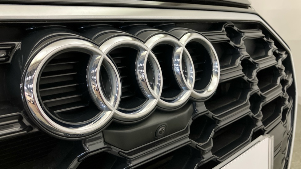 Audi Q5 40 TDI Quattro S Line 5dr S Tronic [C+S] Diesel Estate - Image 39