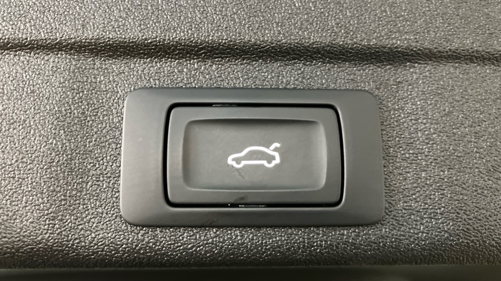 Audi A5 2.0 TDI 204 Sport 5dr S Tronic Diesel Estate - Image 36