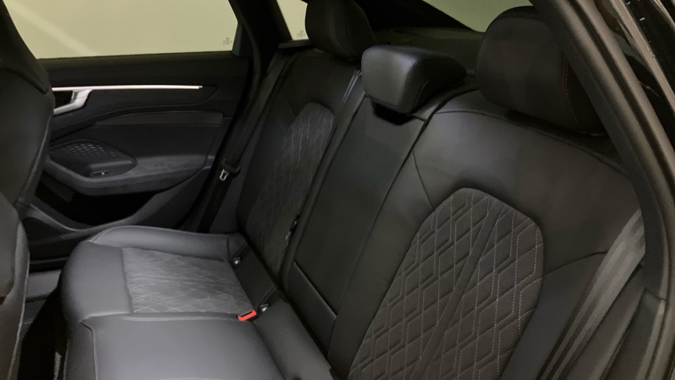 Audi A6 2.0 TDI Quattro 204 Edition 1 4dr S Tronic [S+V] Diesel Saloon - Image 16