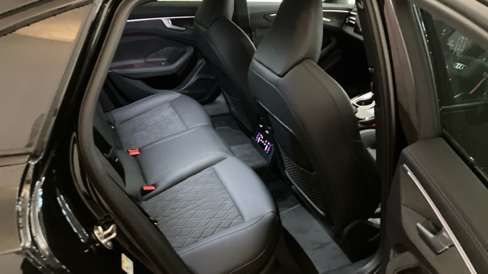 Audi A6 2.0 TDI Quattro 204 Edition 1 4dr S Tronic [S+V] Diesel Saloon - Image 36