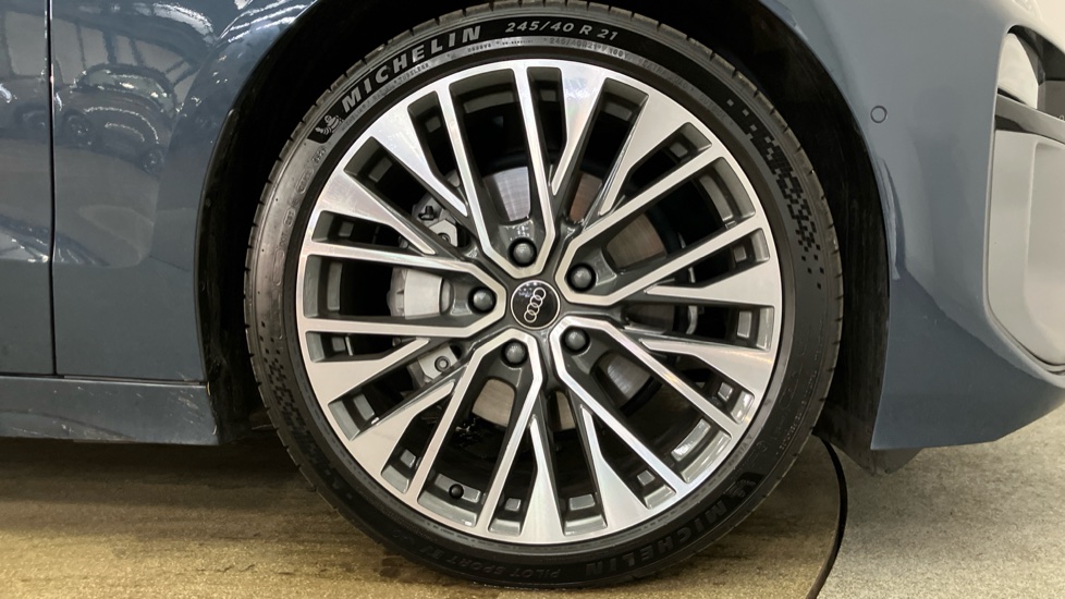 Audi A6 270kW Performance 100kWh S Line 5dr Auto [S+V] Electric Estate - Image 5