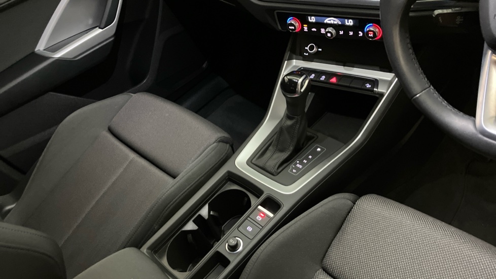 Audi Q3 40 TFSI Quattro Sport 5dr S Tronic Petrol Estate - Image 14