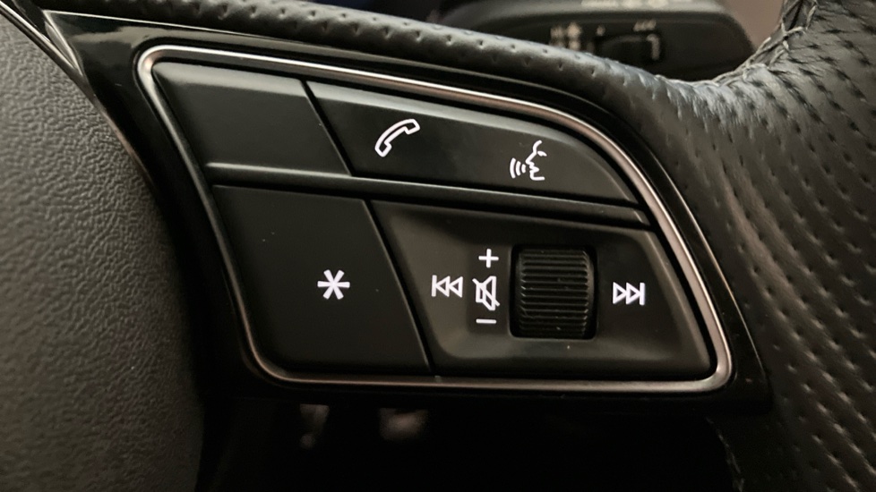 Audi A3 35 TFSI Edition 1 5dr Petrol Hatchback - Image 18