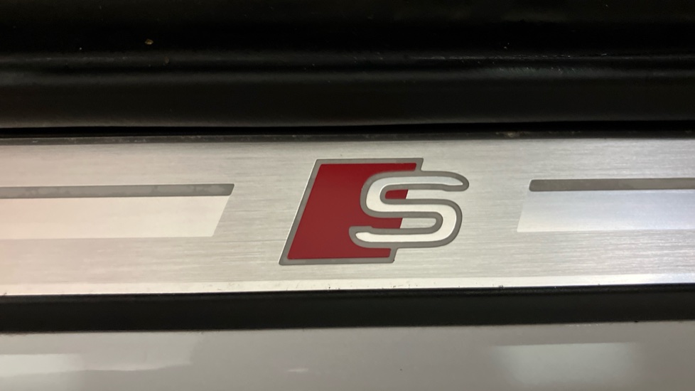 Audi A3 35 TFSI Edition 1 5dr Petrol Hatchback - Image 22