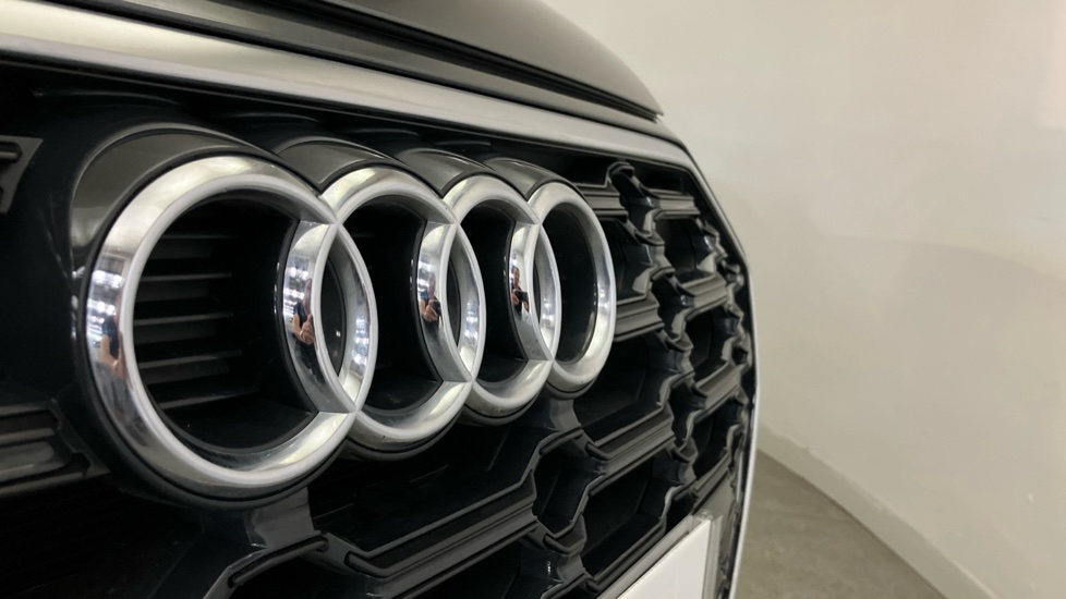 Audi Q5 40 TDI Quattro S Line 5dr S Tronic Diesel Estate - Image 34
