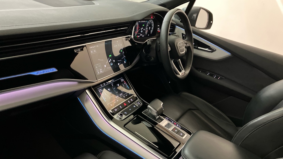Audi Q7 50 TDI Quattro S Line 5dr Tiptronic Diesel Estate - Image 2