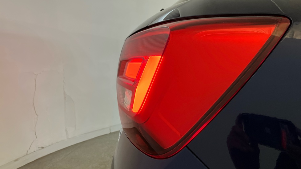 Audi Q2 30 TFSI 116 Sport 5dr [Tech] Petrol Estate - Image 23